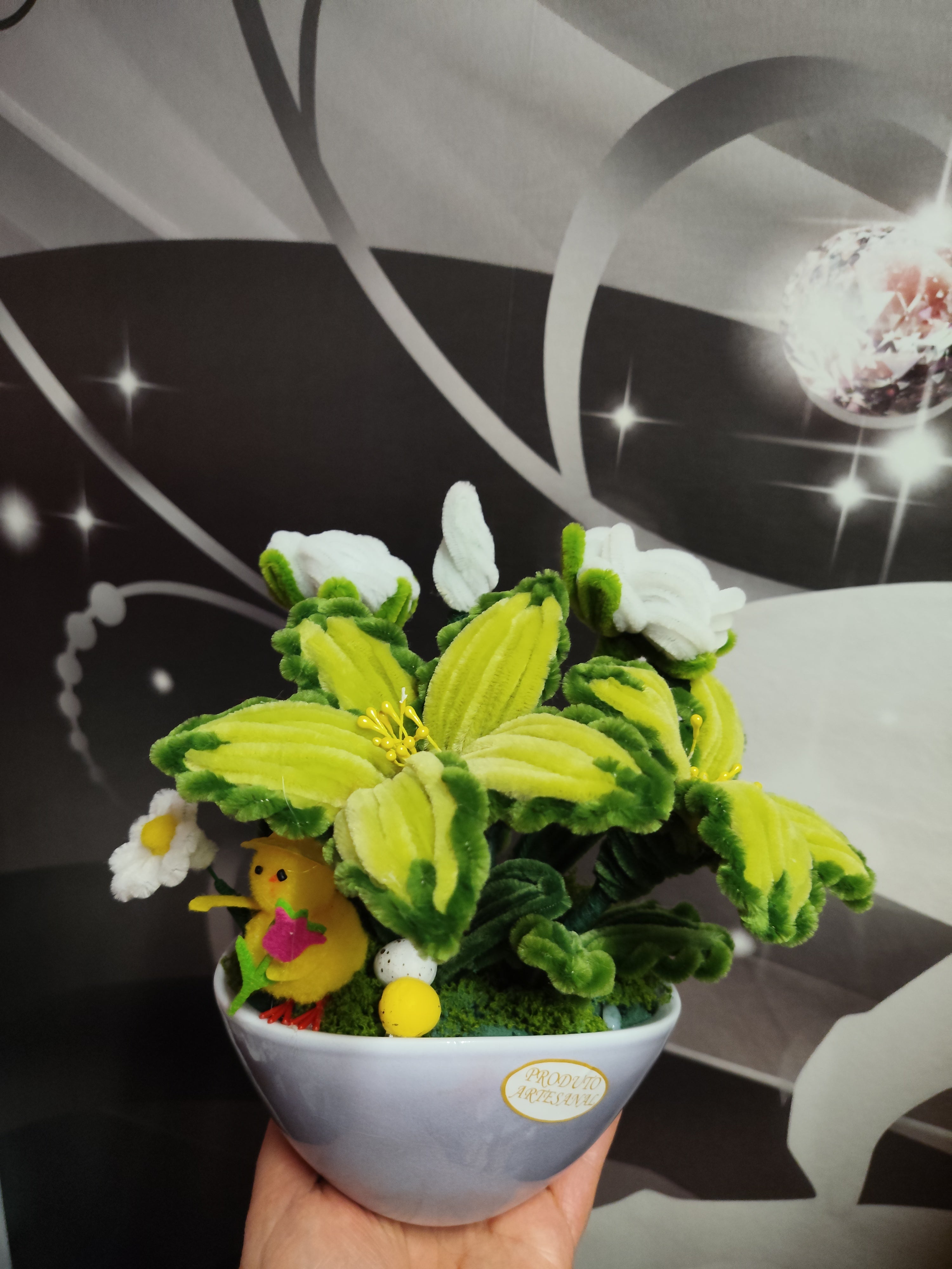 🌼 Composition florale en tiges chenilles – Création artisanale pleine de douceur 🌼